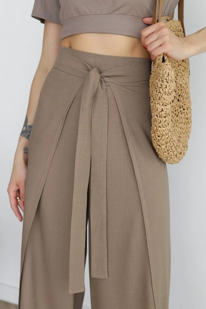 Claire - Rosetta Wide Linen Trousers
