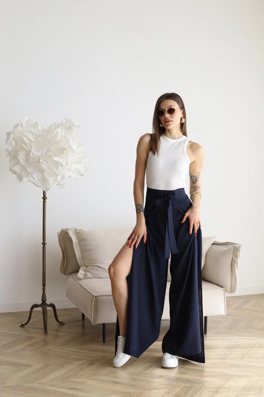 Claire - Rosetta Wide Linen Trousers
