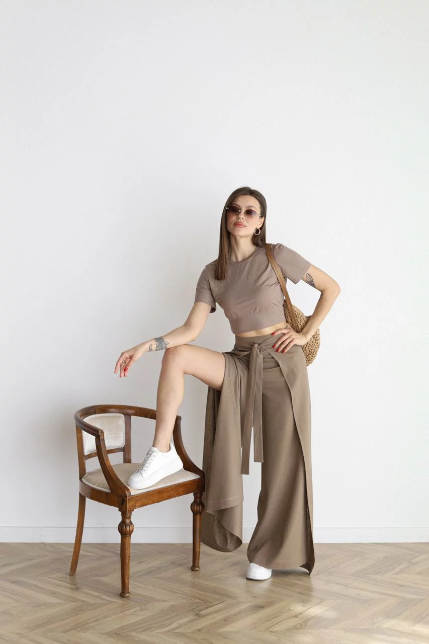 Claire - Rosetta Wide Linen Trousers