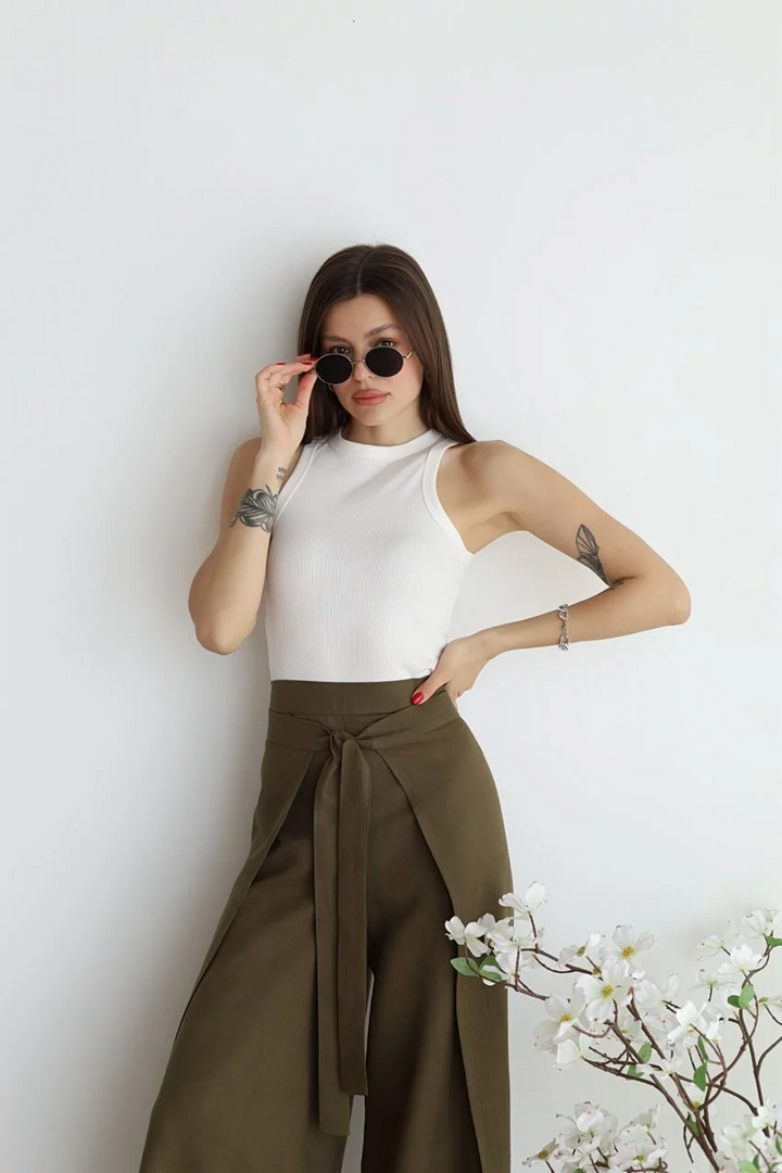 Claire - Rosetta Wide Linen Trousers