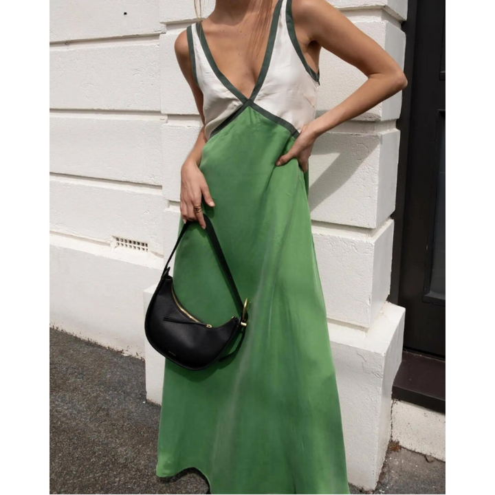 Katie - Chic V-Neck Dress