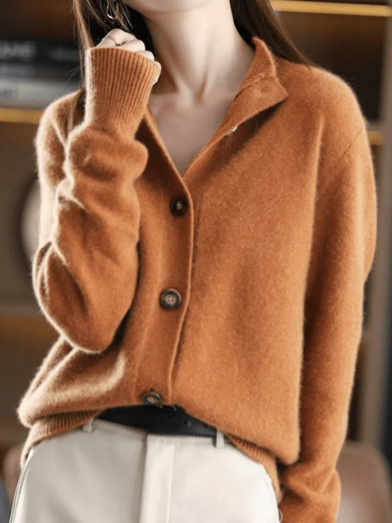 Annelyn | Button Cardigan