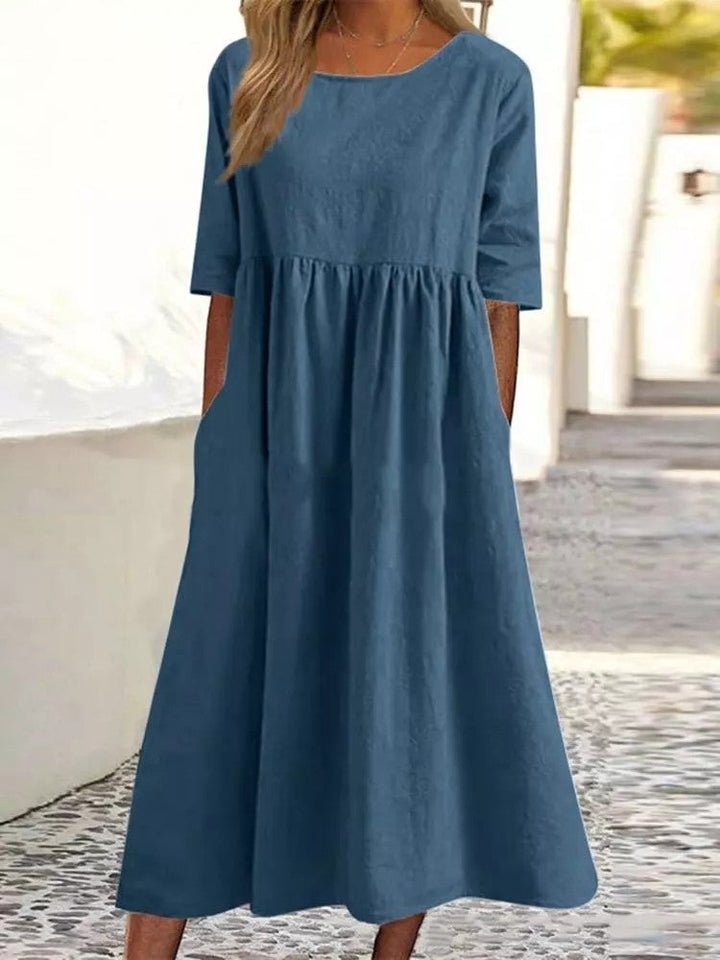 Nicole - Midi Dress with Half Sleeves